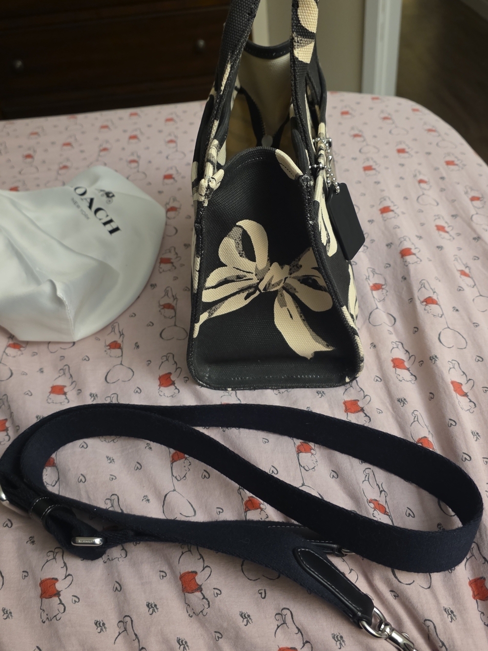 Coach New York Black & Cream Bow Canvas Tote - Picture 5 of 6